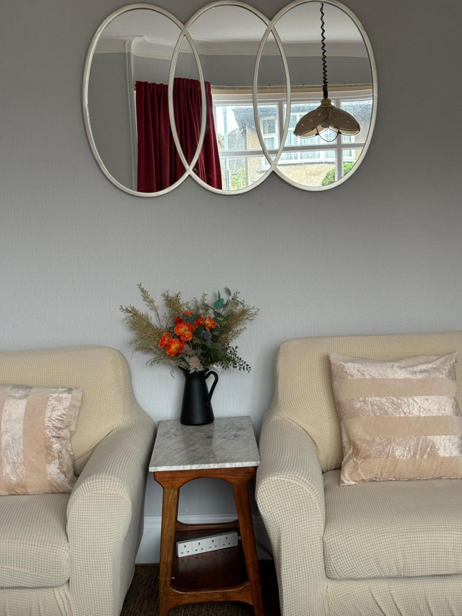 Winton House Home Stay บอร์นมัธ ภายนอก รูปภาพ