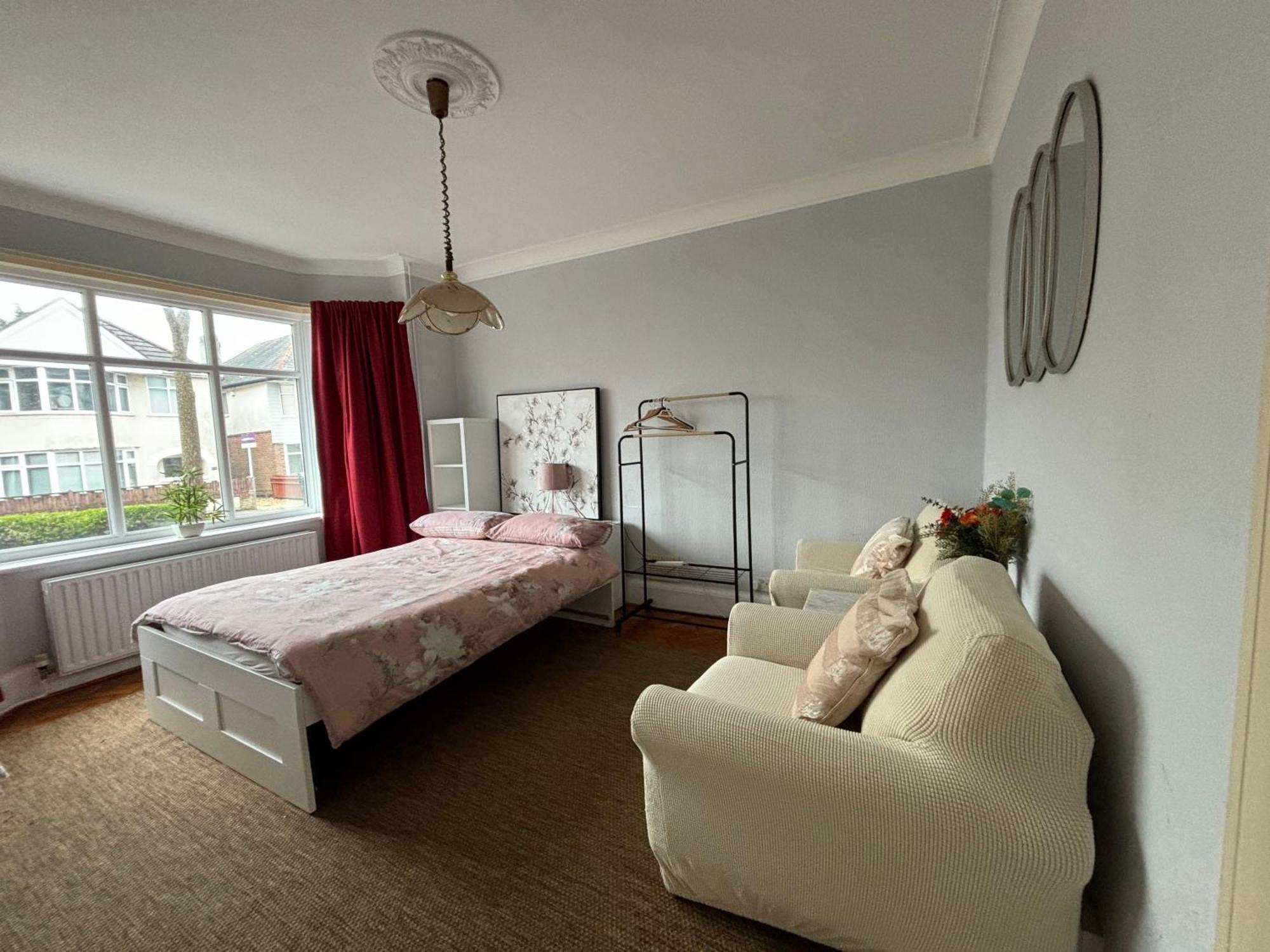 Winton House Home Stay บอร์นมัธ ภายนอก รูปภาพ